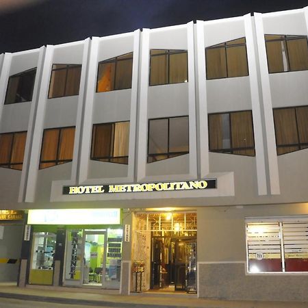 Hotel Metropolitano Loja Exterior foto